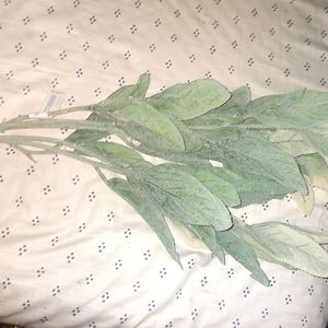 🌿 NWT spring bush Faux Greenery from Michael's